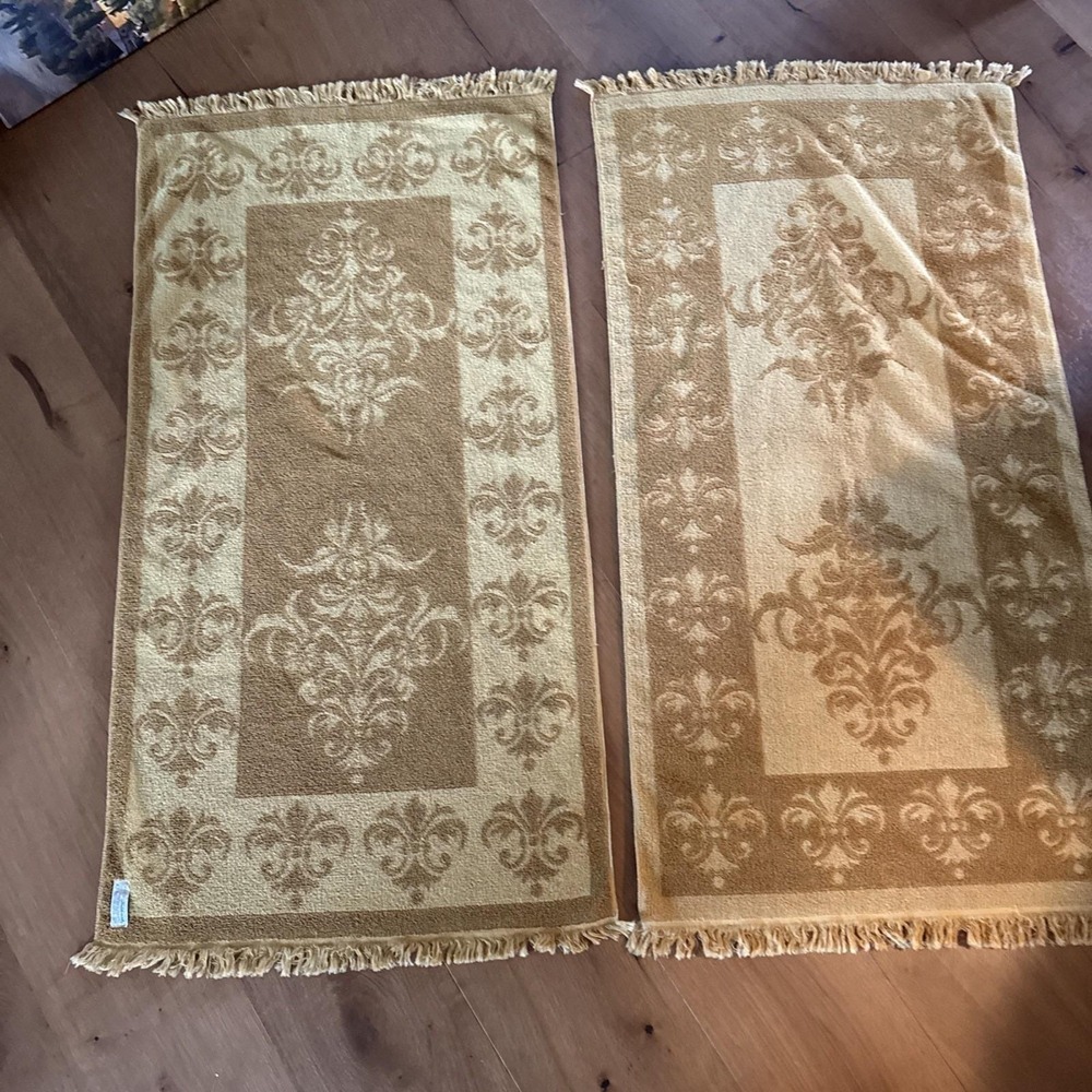 Vintage SET OF 2 Fieldcrest Bath Towels Mustard Damask Cotton Fringe Made In USA